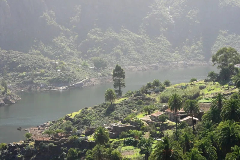 Gran Canaria lakes 1
