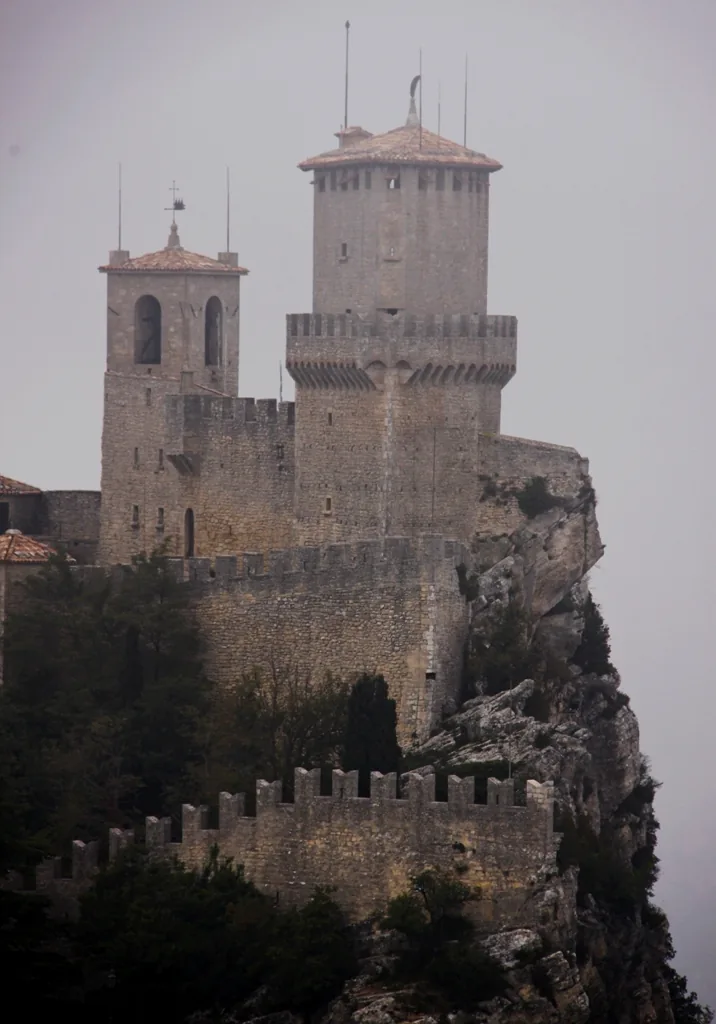 San Marino - Towers 1